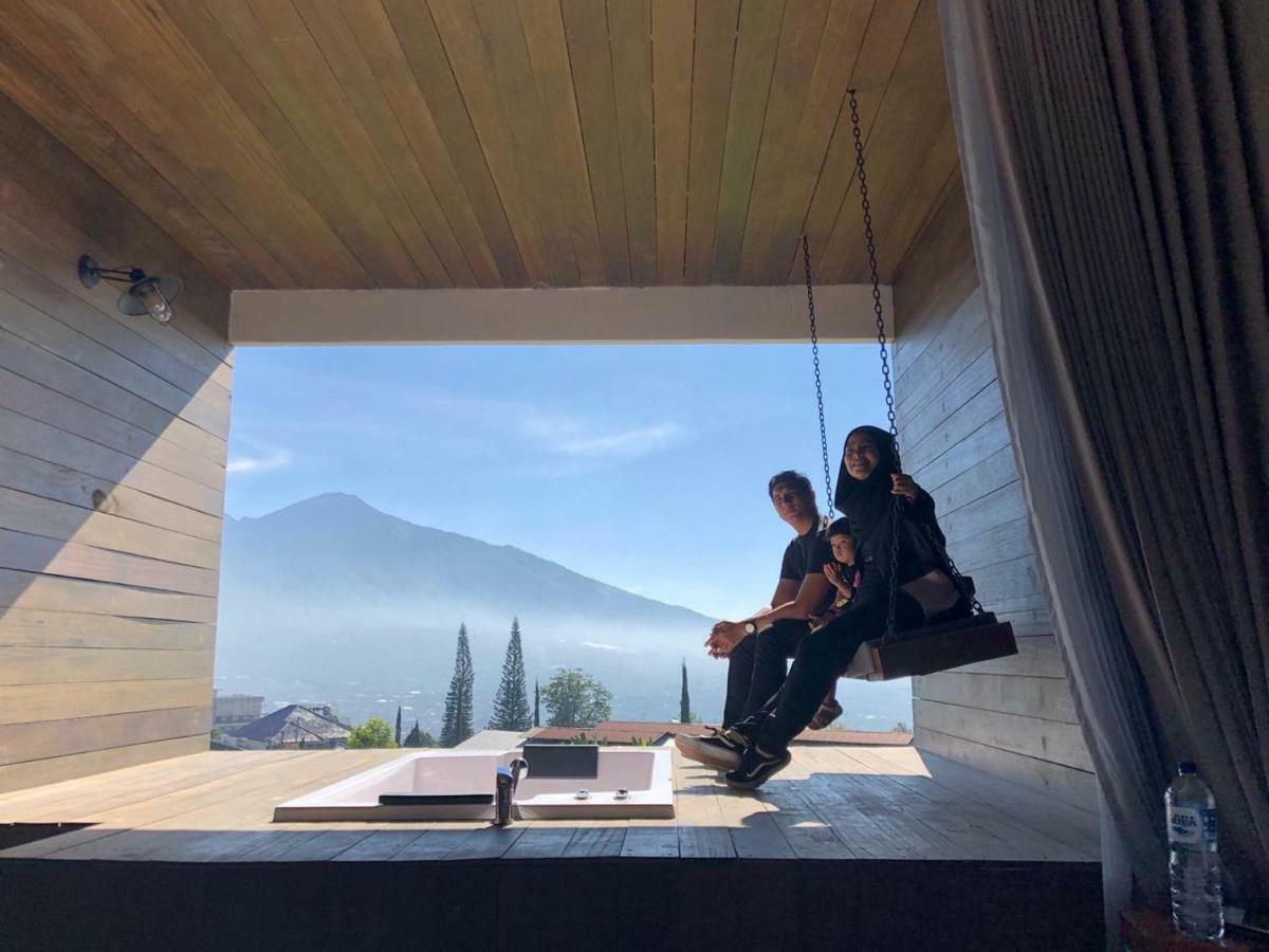 The Cendana Villa'S Batu  Dış mekan fotoğraf